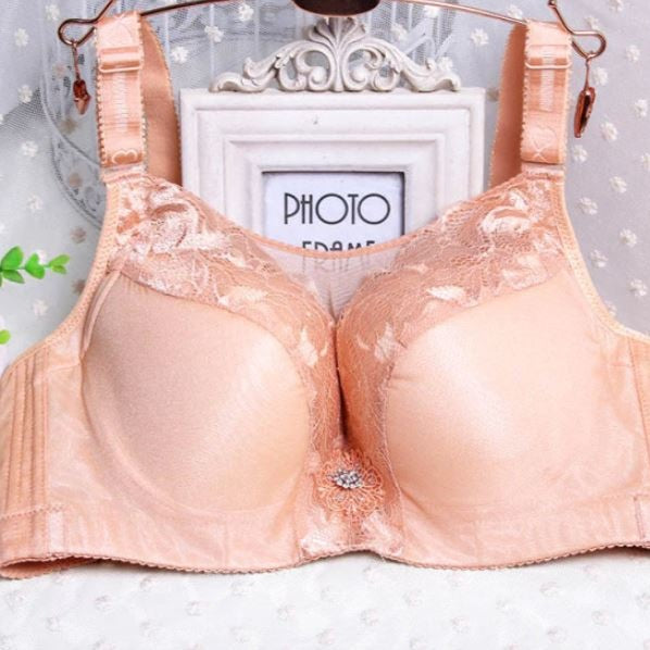 "Emilia" Plus-Size Super Comfortable Push Up Bra