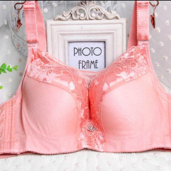 "Emilia" Plus-Size Super Comfortable Push Up Bra
